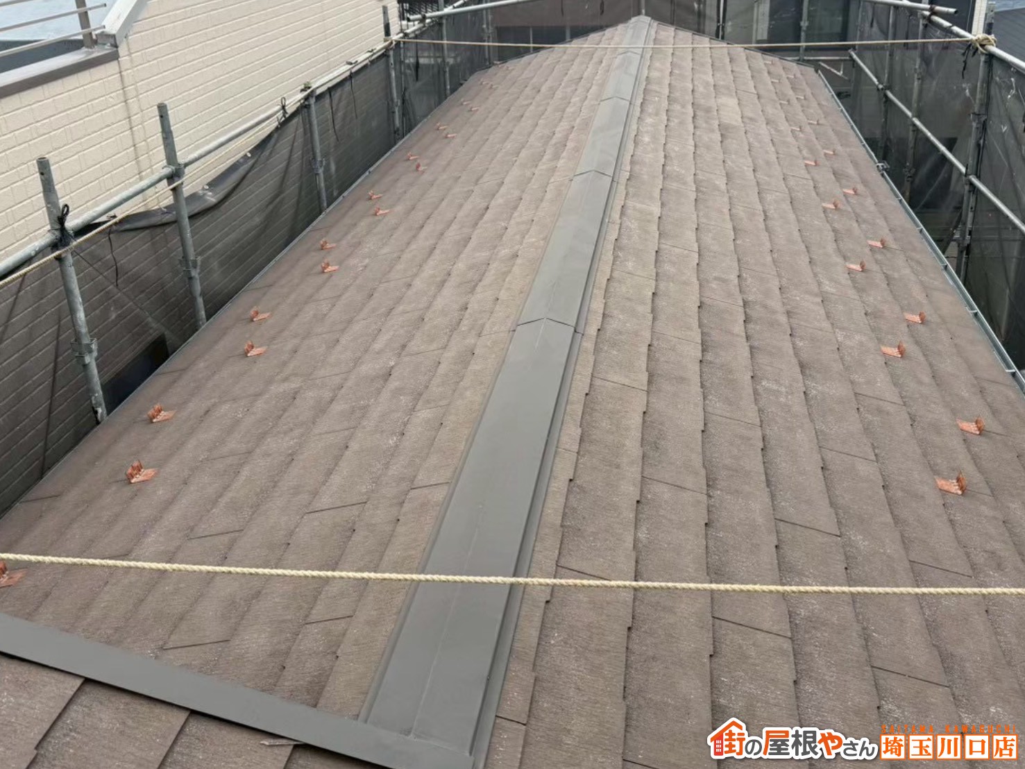 スレート屋根　ビフォー